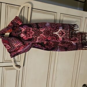 V. FRAAS Pink and Purple Patterned Scarf